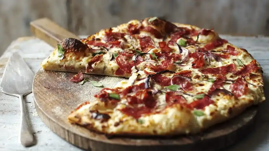 5 Reasons Why You should Order Pizza Today